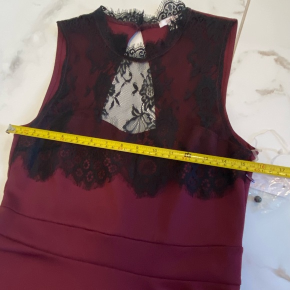 Maroon Dress w. Black Lace Neckline - Picture 8 of 9